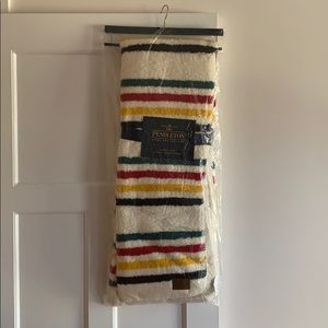 Pendleton Glacier Park Striped Reversible Sherpa